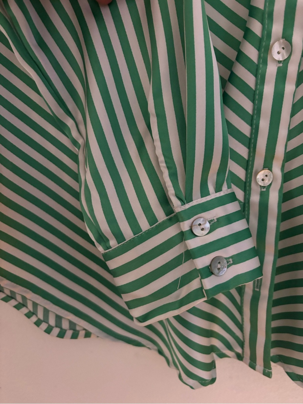 Green & White Striped Silk Button-Up Blouse size L, Non Iron brand LIFE - Picture 6 of 8